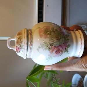 🛒 $2 with bundle VINTAGE 83 ginger jar royal crown Victoria 1983 arnart imports